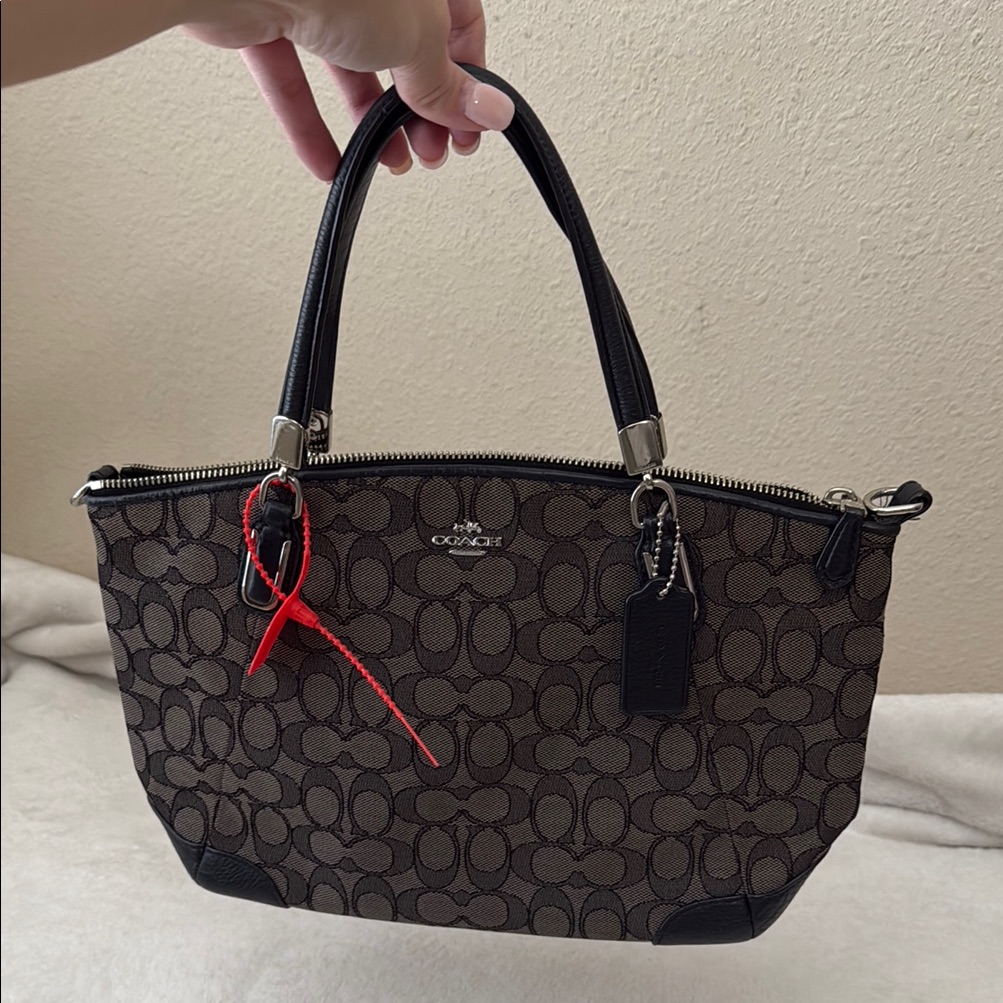 Coach Signature Brown And Black Handbag